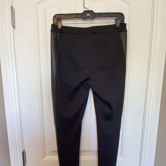 CLOTHING - Picture 2 of 3